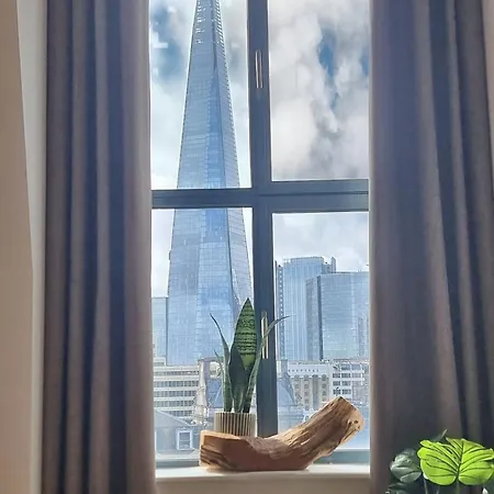 Shard View Apartments Londen Buitenkant foto