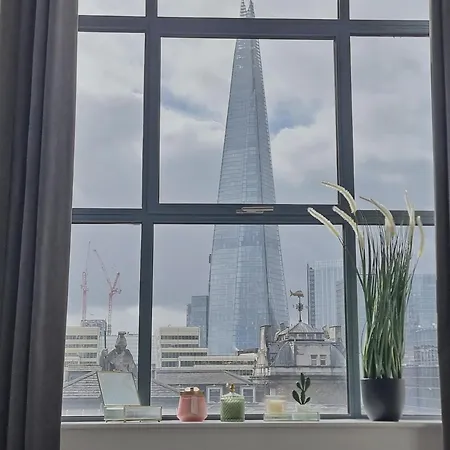 Shard View Apartments Londen Buitenkant foto