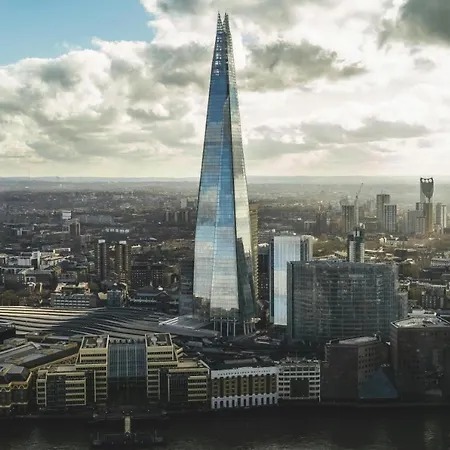 Shard View Apartments Londen Buitenkant foto