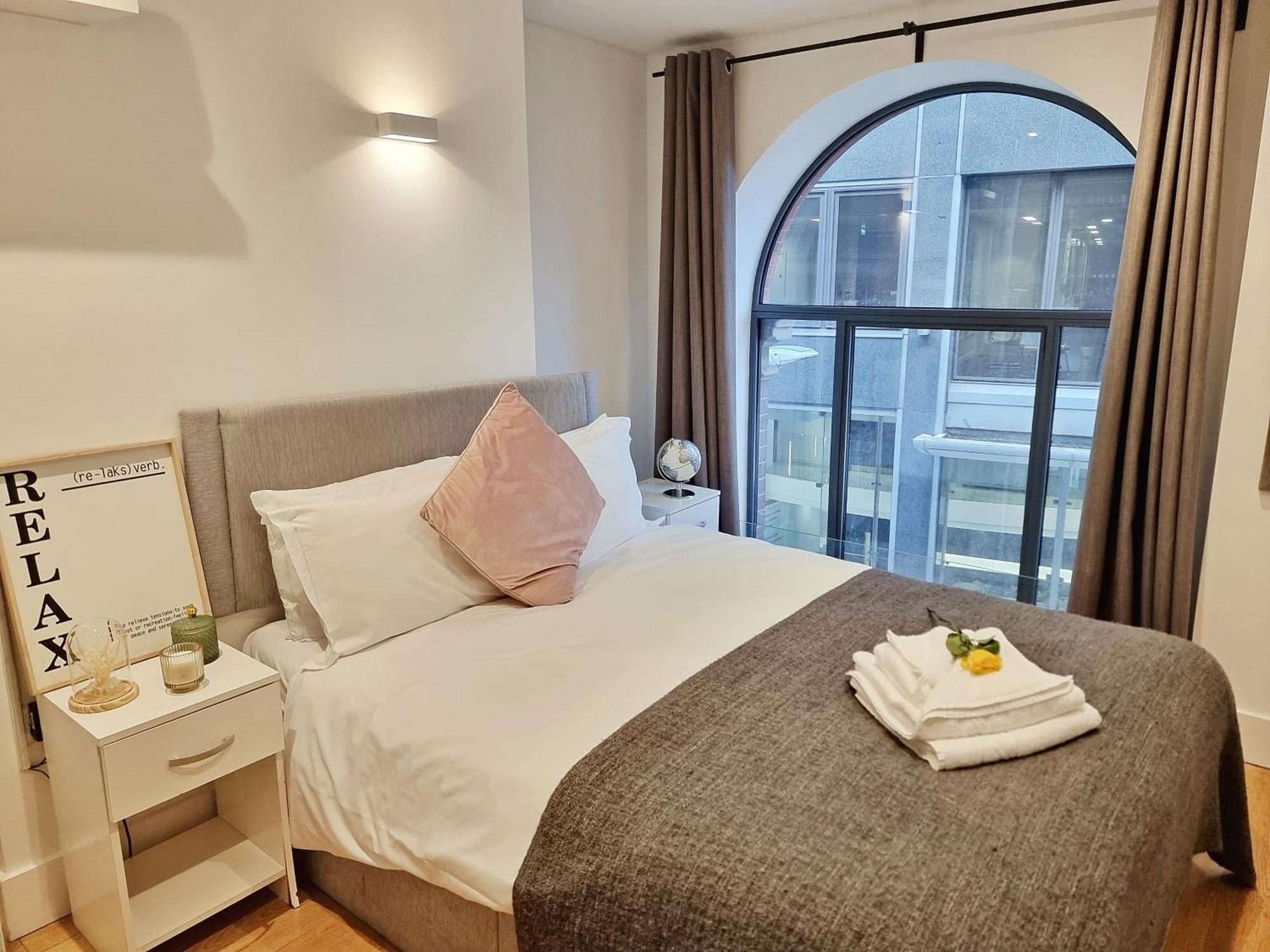 Shard View Apartment *